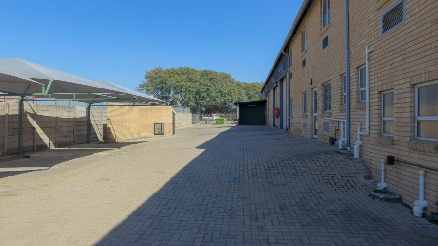 Commercial Property for Sale in Oos Einde North West